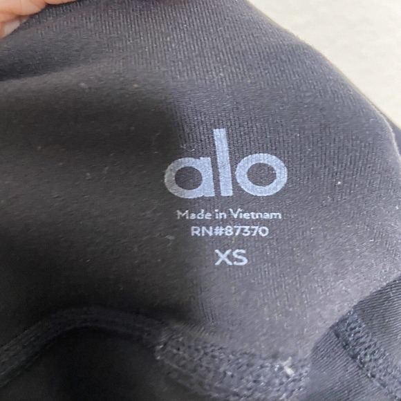 Alo Patina Black Laser Cut Cropped Leggings Sz XS - Picture 9 of 9